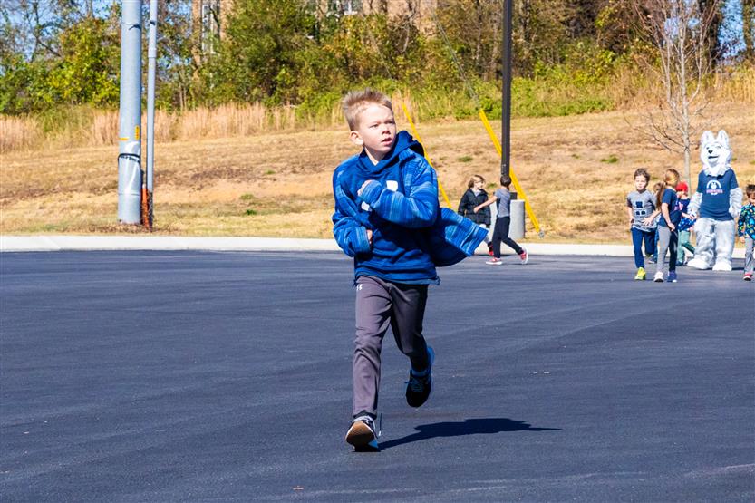 Students participate in a fun run